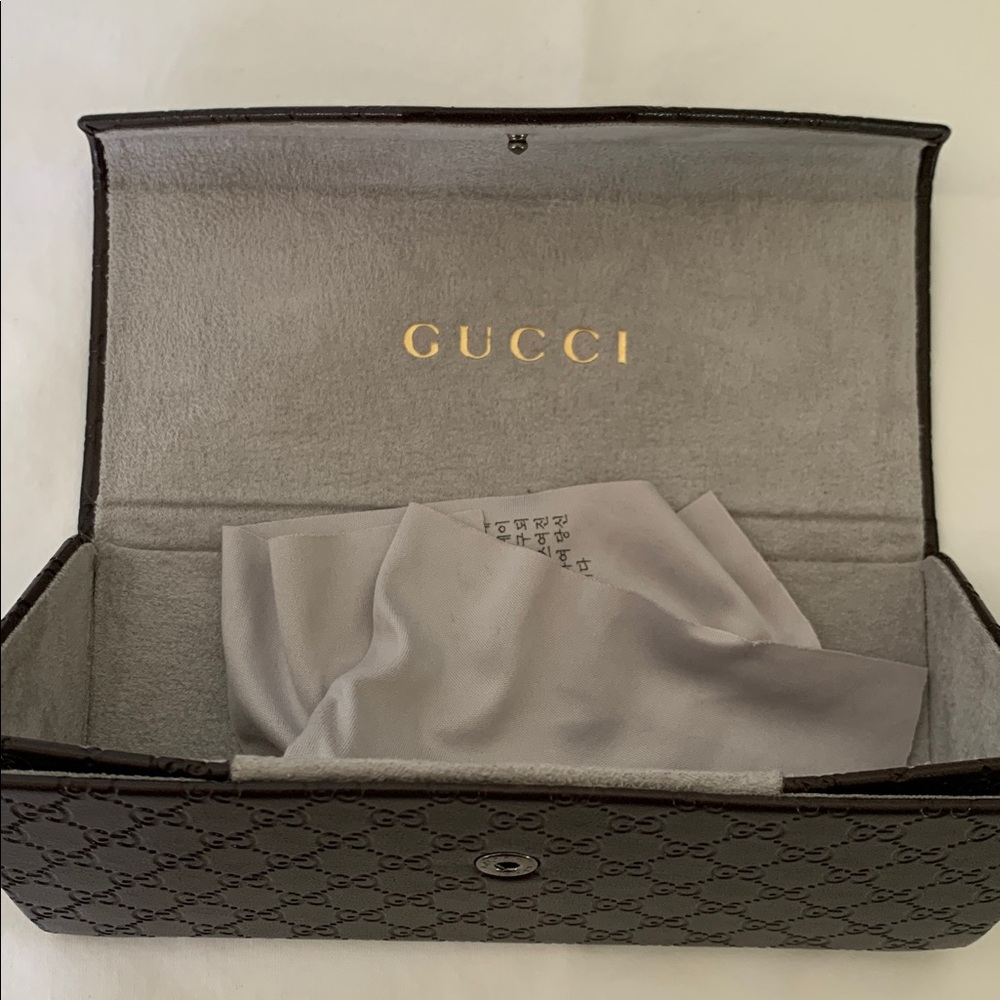 Gucci Black Frame Sunglasses - Picture 10 of 15
